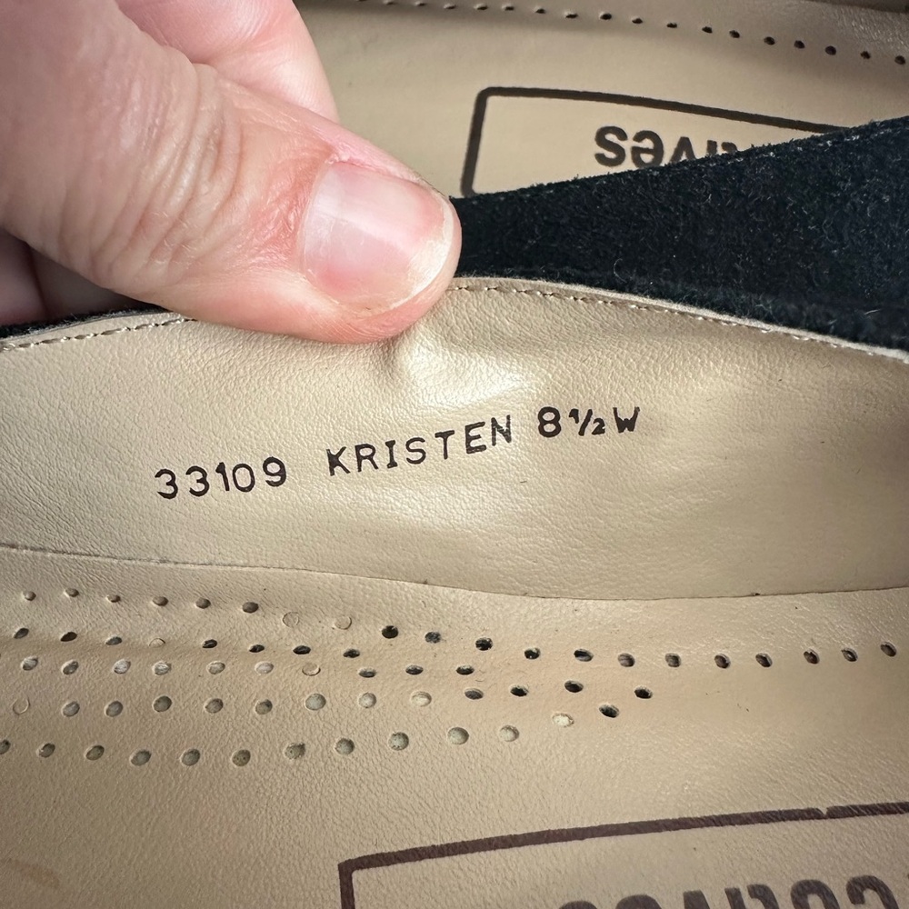 A316 Directives Genuine Suede  SlipOn Kristen sz 8.5 Wide square toe shoes - Picture 5 of 6